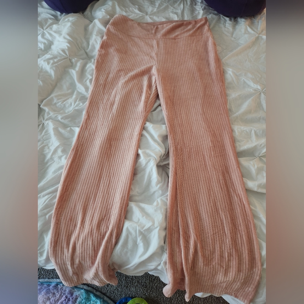Wide leg ribbed velvety pink pants